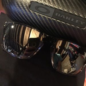Oakley Holbrook men’s sunglasses